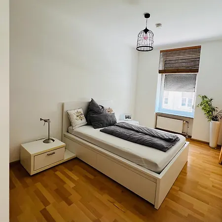 Großes und helles Innenstadt Apartment - Ferienwohnung Bad Homburg vor der Höhe Exterior foto